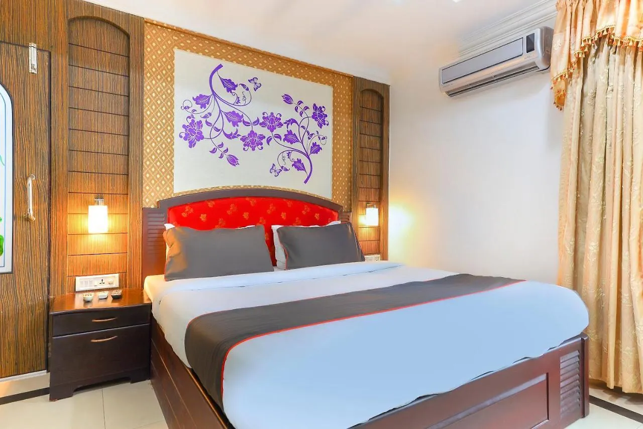 Collection O 50234 Hotel Geebee Nedumbassery 4*,